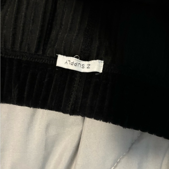 Stretchy black mini 3/15$ - Picture 2 of 3